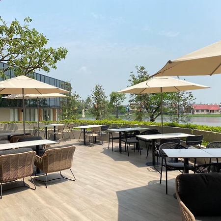Neera Retreat Hotel 나콘빠톰 외부 사진