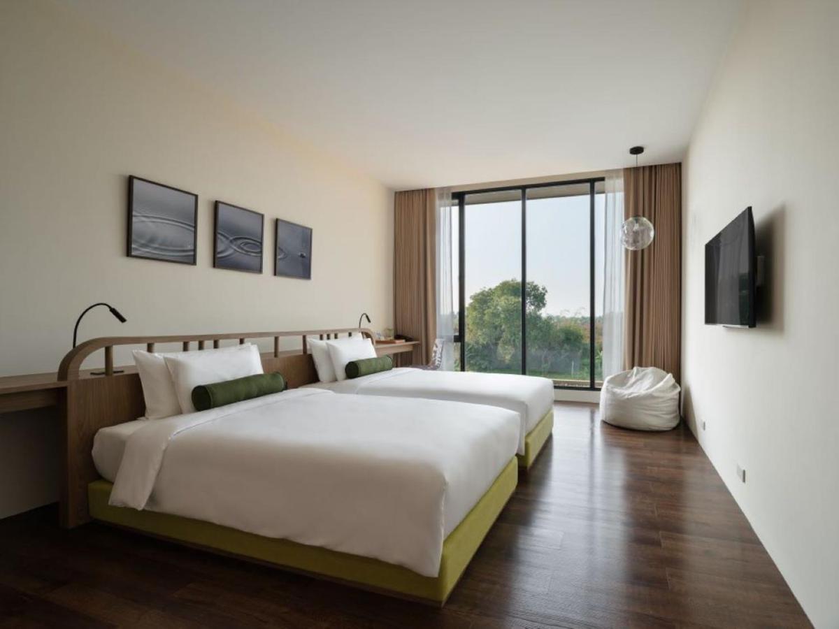 Neera Retreat Hotel 나콘빠톰 외부 사진