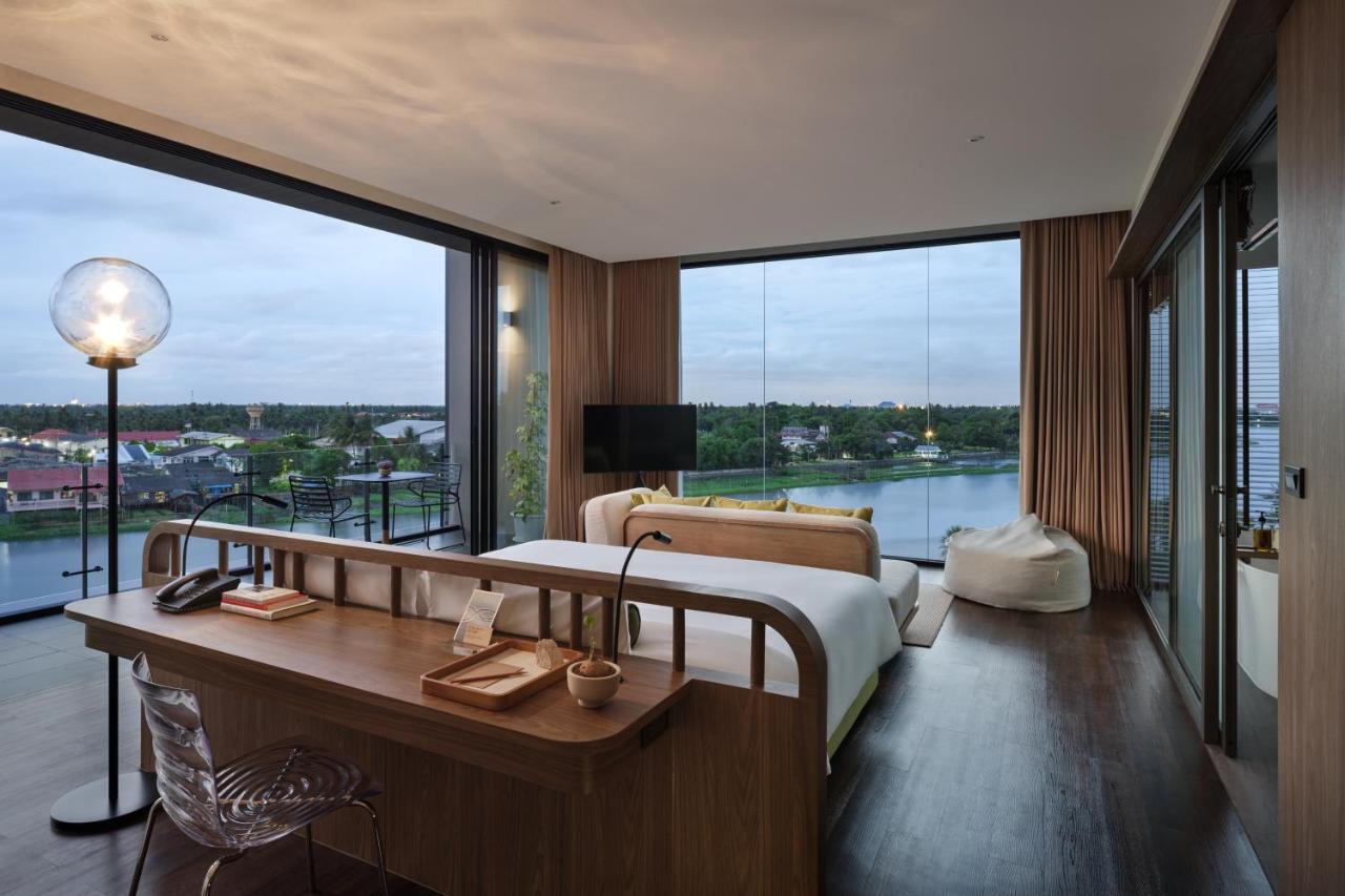 Neera Retreat Hotel 나콘빠톰 외부 사진