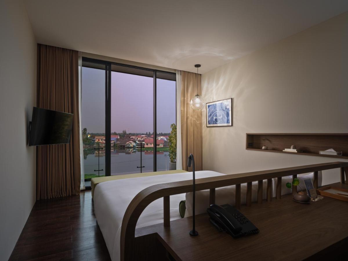 Neera Retreat Hotel 나콘빠톰 외부 사진