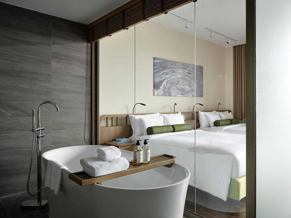Neera Retreat Hotel 나콘빠톰 외부 사진